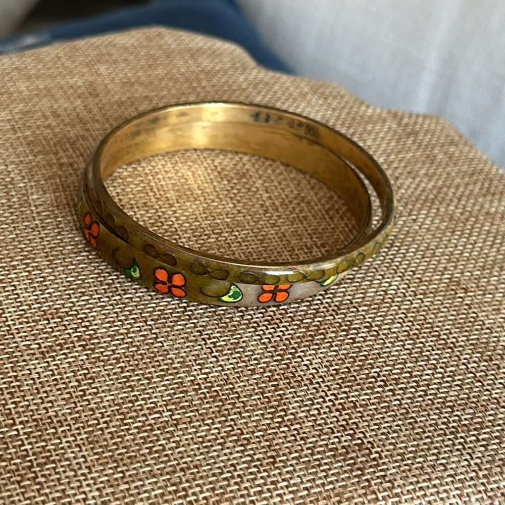 Pair if beautiful vintage bangle bracelets brass and enamel orange and green - Picture 8 of 14